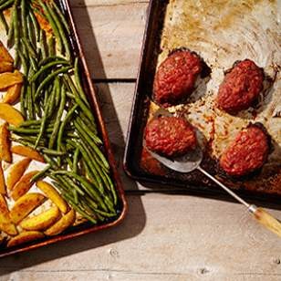 Mini meatloaves with green beans & potatoes