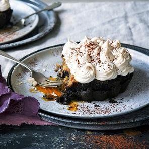 Mini Oreo banoffee pies