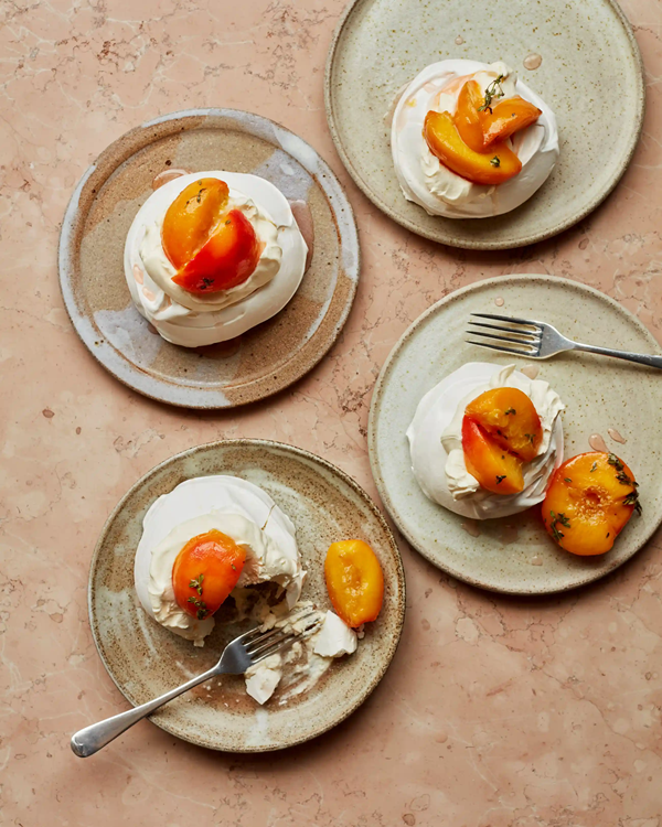 Mini peach Pavlovas