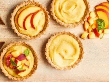 Mini peach tarts 
