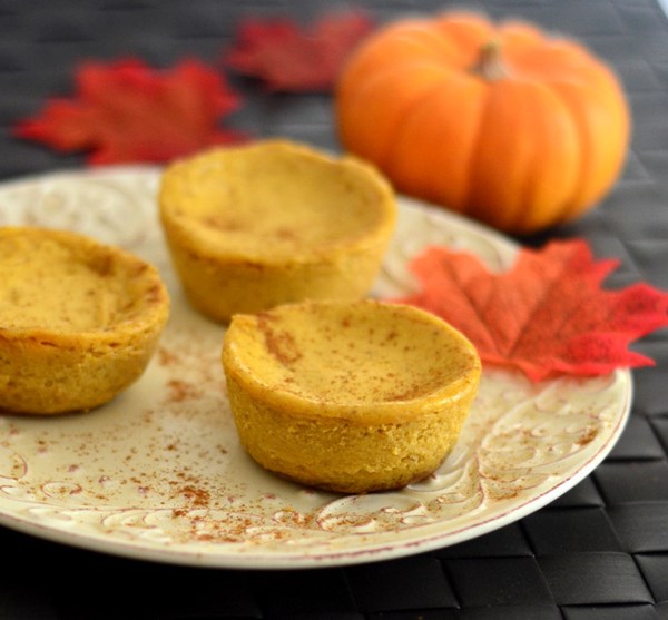 Mini pumpkin spice Oreo pumpkin cheesecake