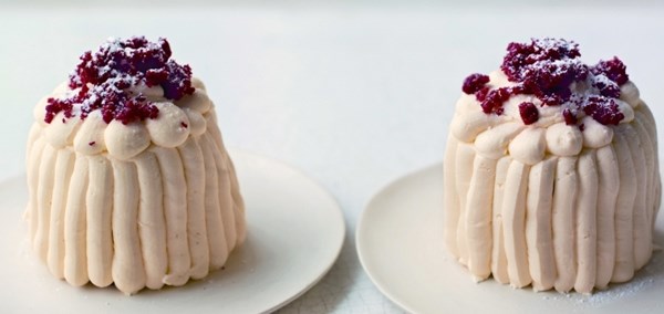 Mini red velvet cakes with white chocolate frosting
