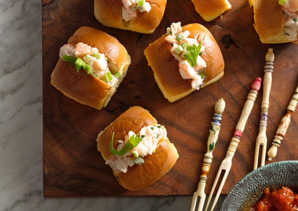 Mini shrimp rolls