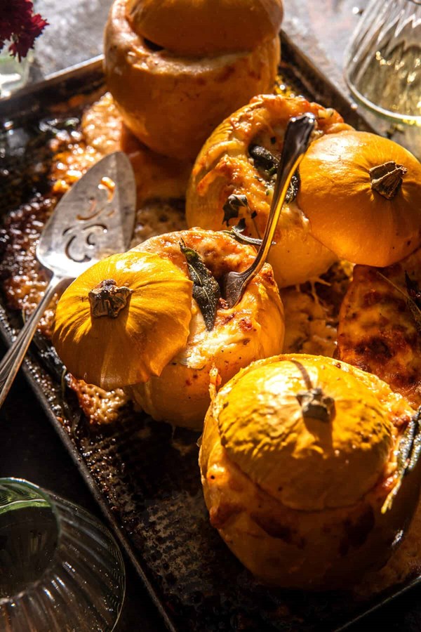 Mini spaghetti squash lasagnas