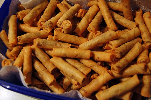 Mini spicy shrimp rolls