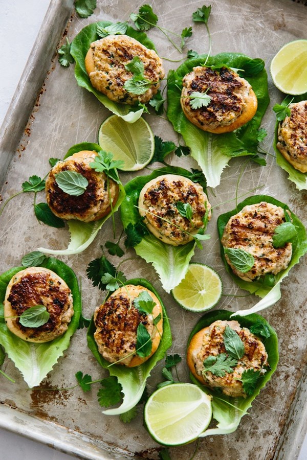Mini Thai pork pitas