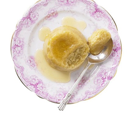 Mini treacle sponge puddings