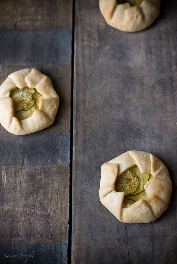 Mini zucchini ricotta galettes