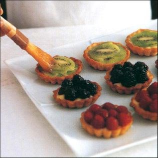 Miniature raw fruit tartlets
