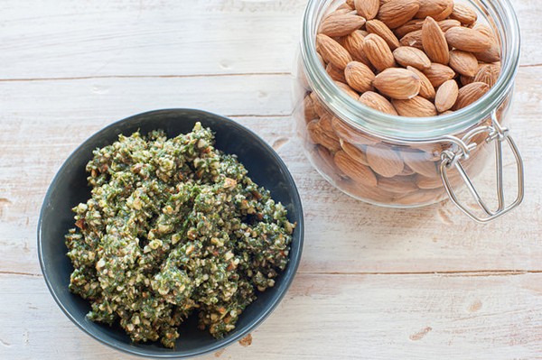 Mint & almond pesto