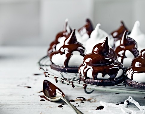 Mint choc teacakes