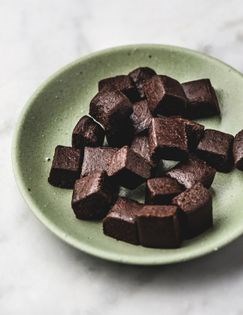 Mint chocolate-caramel chews