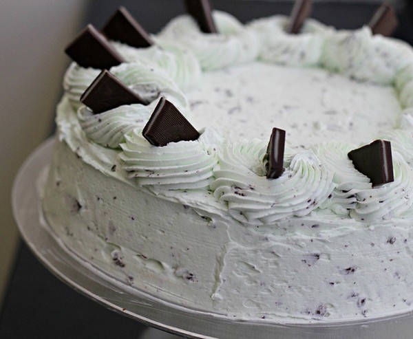 Mint chocolate chip cake