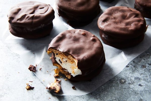 Mint chocolate harbor bars