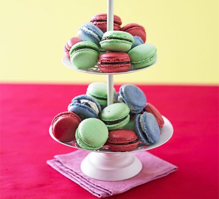 Mint chocolate macaroons