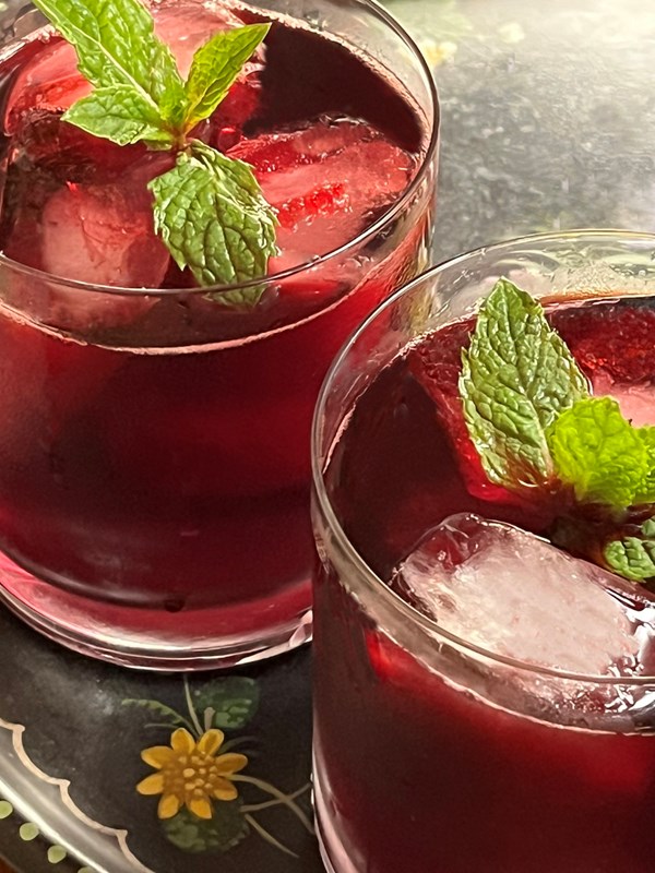 Mint-hibiscus cooler