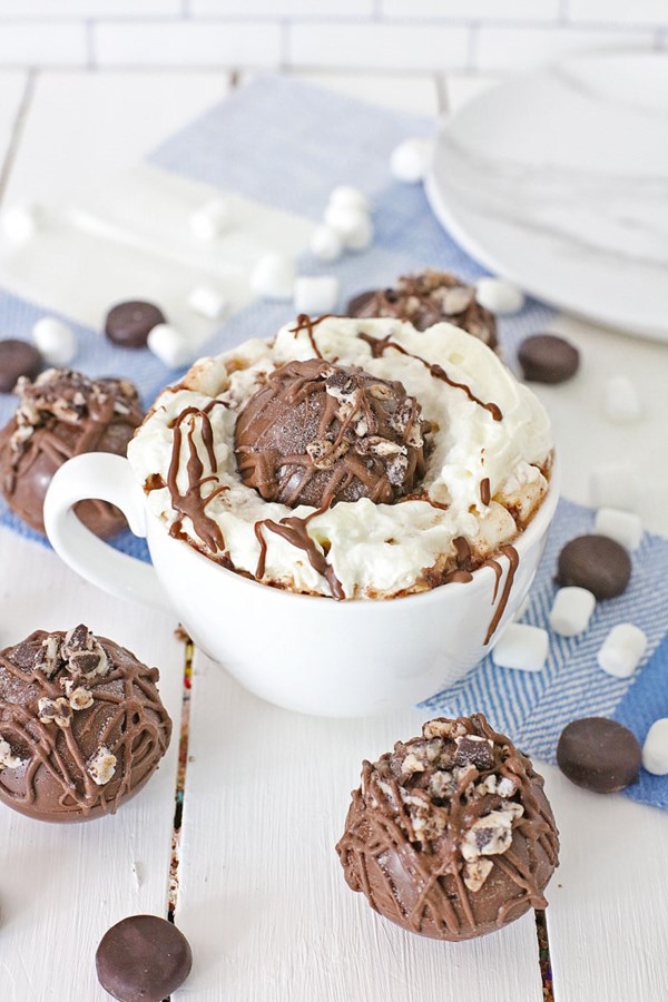 Mint hot chocolate bombs