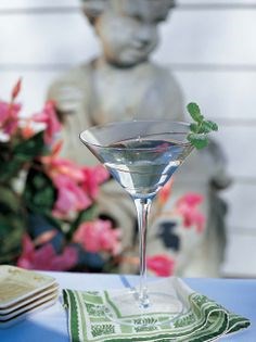 Mint julep martini
