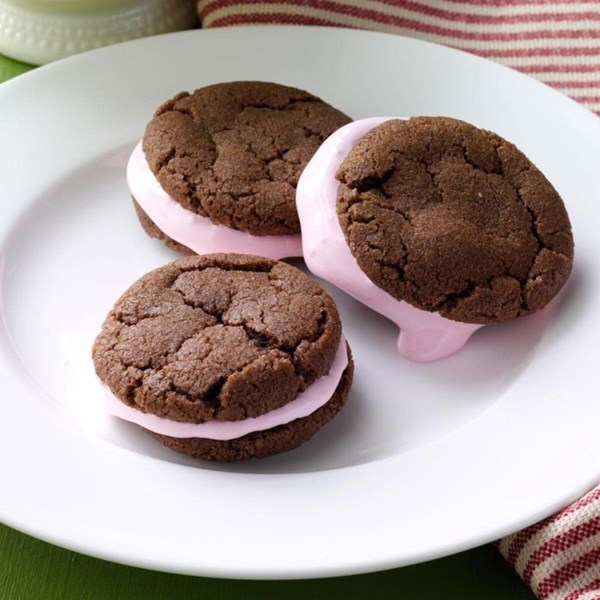 Mint-mallow sandwich cookies