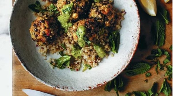 Mint, pistachio and courgette polpette
