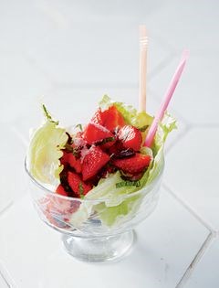 Minted lettuce and strawberry salad