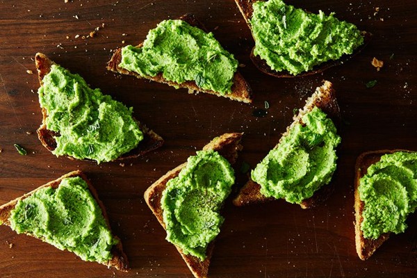 Minty pea purée on toast