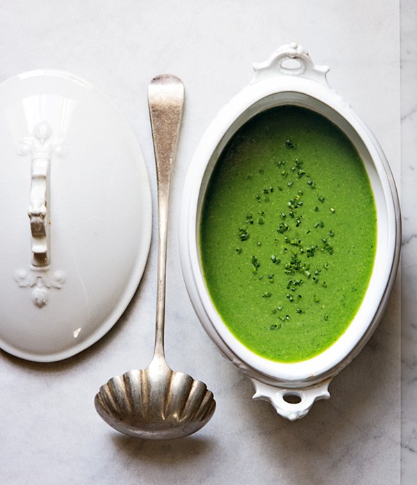 Minty pea soup