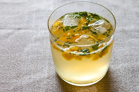 Minty peach cooler
