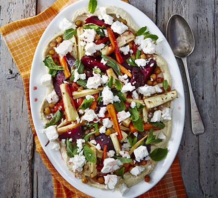 Minty roast veg & houmous salad
