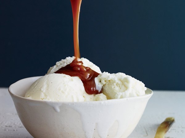 Miso caramel sauce [Jake Bickelhaupt]