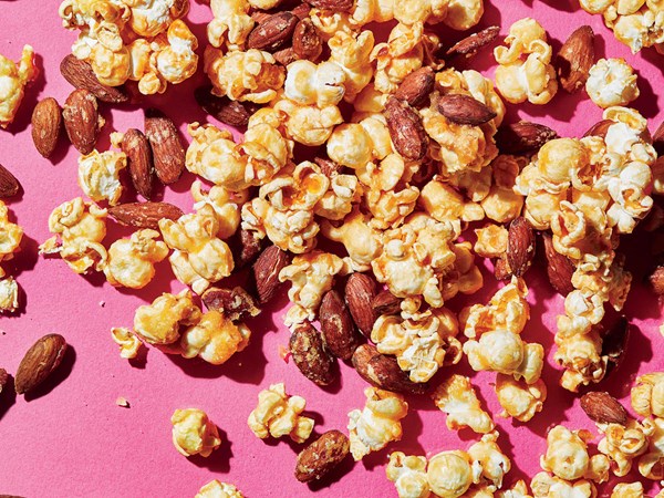 Miso-caramel-tamari popcorn mix