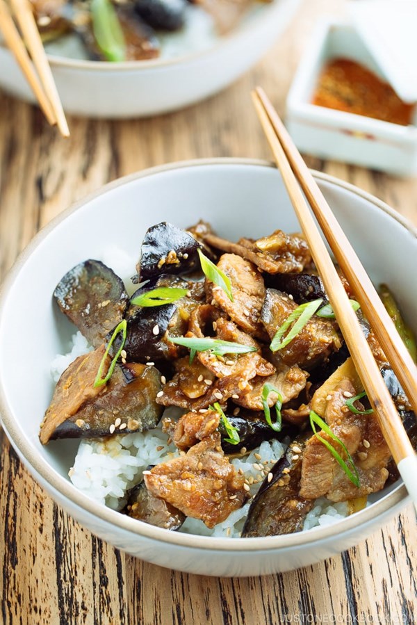 Miso pork and eggplant stir-fry (豚肉とナスの味噌炒め)