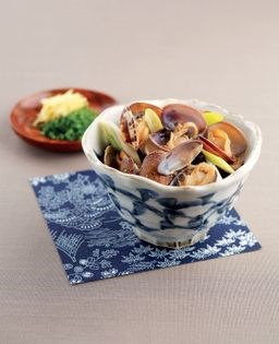 Miso short neck clam don (Fukagawa don)