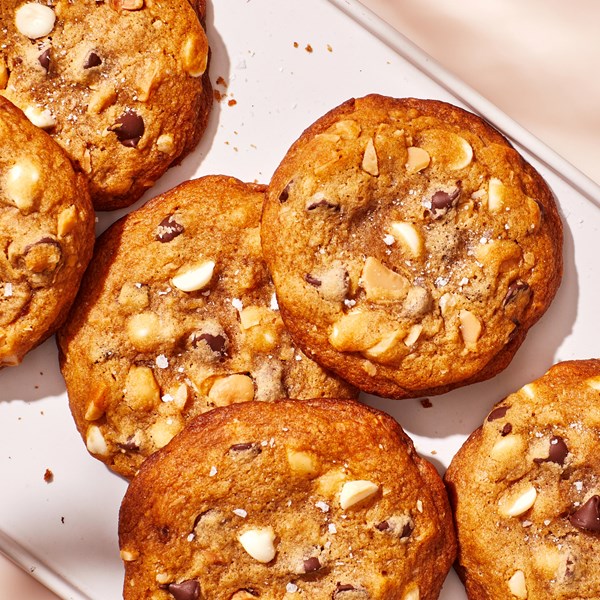 Miso white chocolate-macadamia cookies 