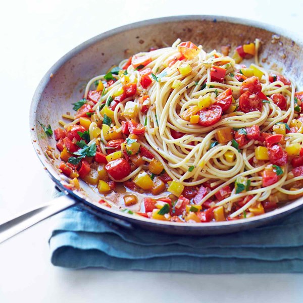 Mixed bell pepper pasta