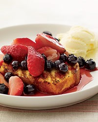 Mixed berries with grilled pound cake