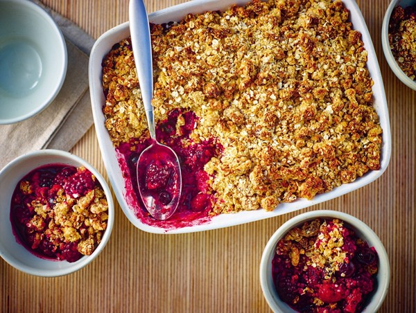 Mixed berry crumble with oats and almonds