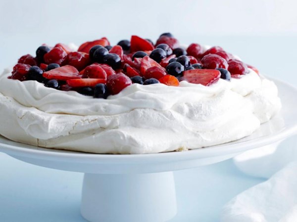 Mixed berry Pavlova