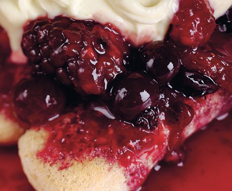 Mixed-berry tiramisù with lime curd