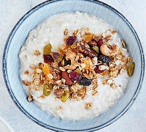 Mixed fruit & nut granola