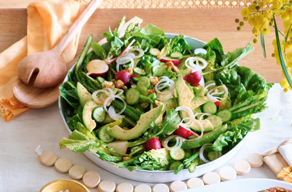 Mixed greens with hazelnut and maple dressing
