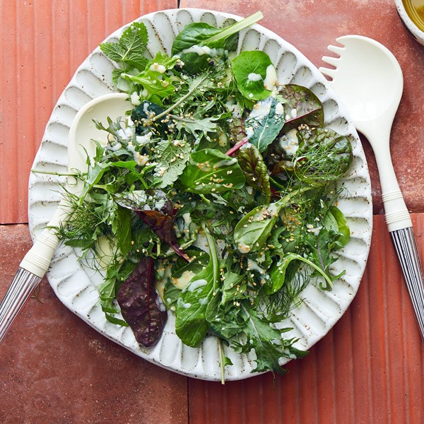 Mixed greens with yogurt dressing