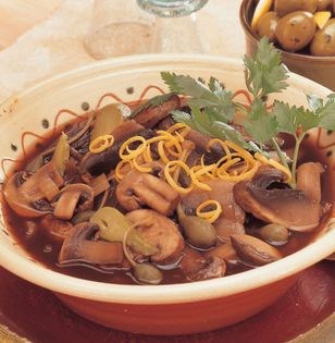 Mixed mushroom solyanka