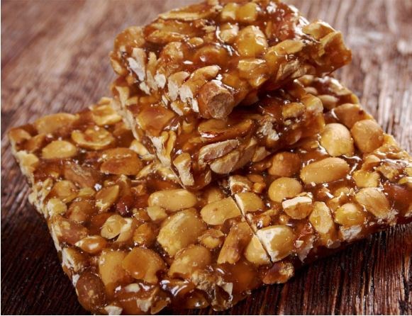Mixed-nut brittle