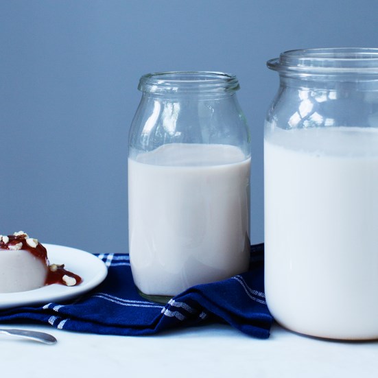 Mixed-nut milk [Teresa Piro]