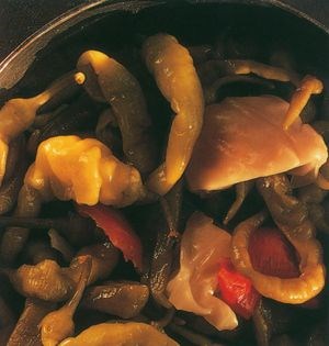 Mixed pickles (Karisik tursu)