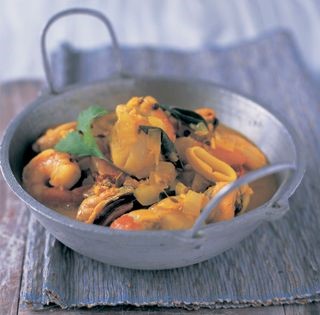 Mixed seafood in coconut broth