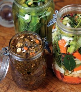 Mixed vegetable pickle (Torshi-e makhlut)