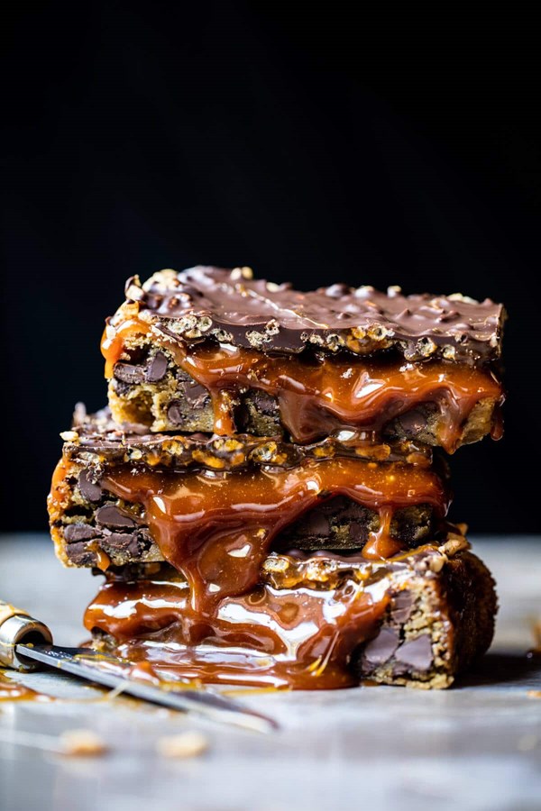 Mocha caramel crunch chocolate chip cookie bars