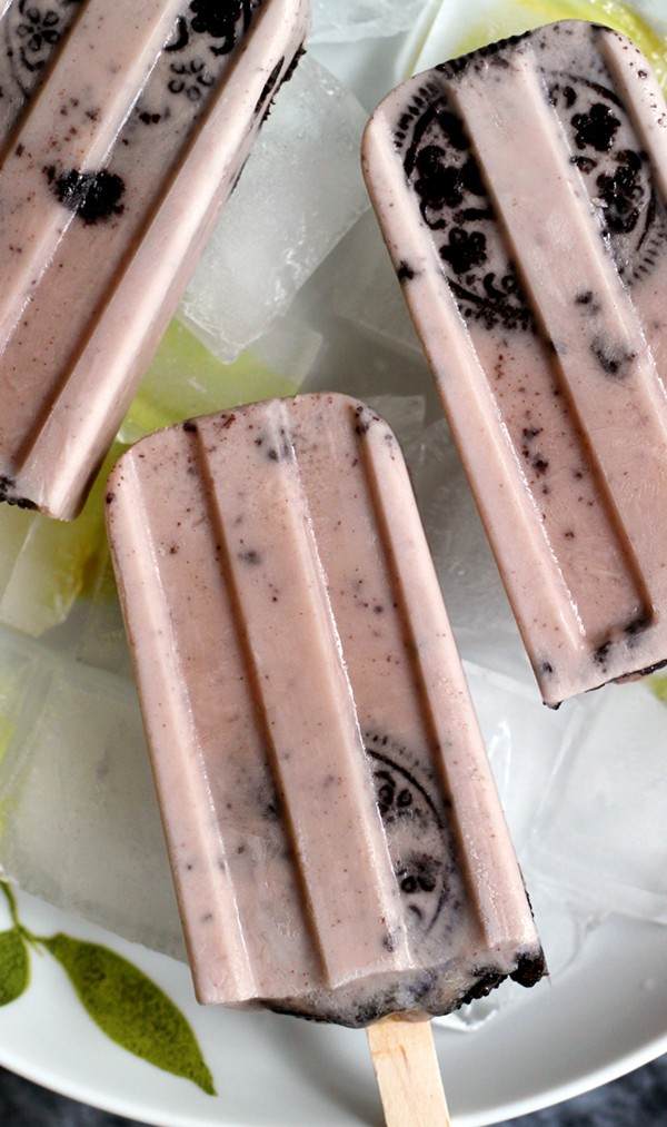 Mocha cookies and cream popsicles